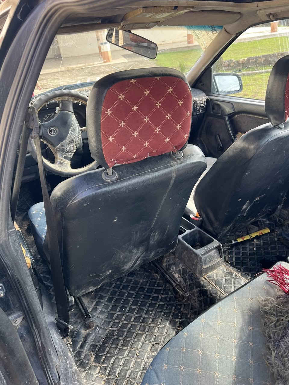 السلام عليكم
للبيع 

فكترا حجم20 موديل 92

وكالة عامه باسمي باعتبار اني الشرعي 

السياره مكفوله من الطخه والمحرك وكلشي 

السياره سستم ابواب وصندوك بدون ضرر 

كابون بانزين 

رقم نينوى /الماني ل2027
السعر 36

للاستفسار ***********
