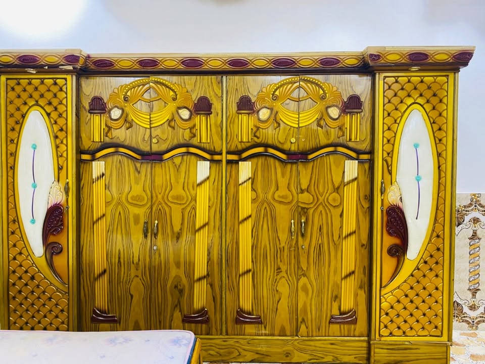 سلام عليكم يوجد غرفه نوم مستخدمه السعر 750وبي مجال للبيع العنوان الرمانه يم الجسر الاستفسار ***********
