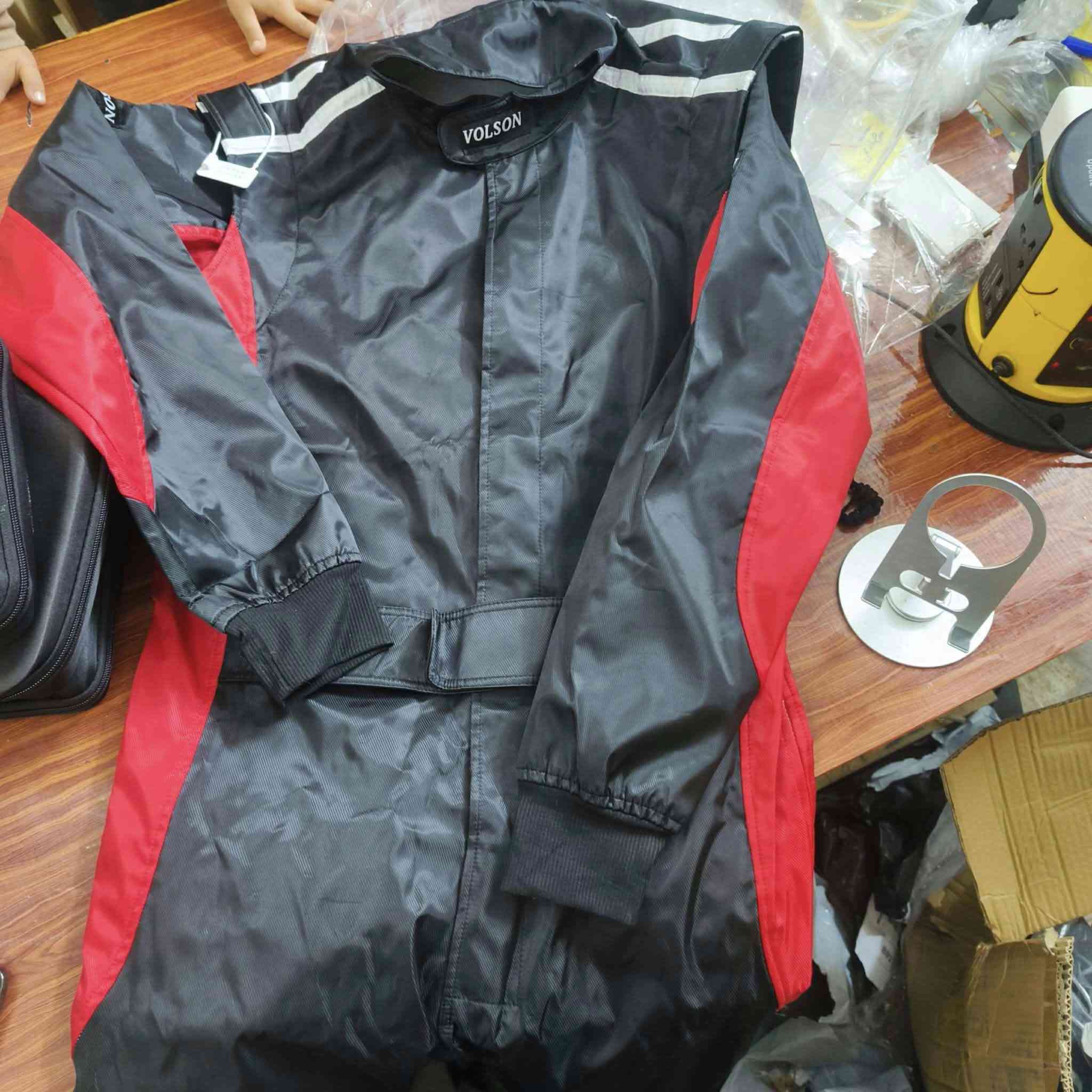 بدله سباق دراجات سيارات قطعه مرتبه قياس 2xL ليريدها بخدمته


**إذا كنت صاحب هذا الإعلان وتريد حذفه لأي سبب، رجاءا أرسل رسالة إلى الدعم الفني**