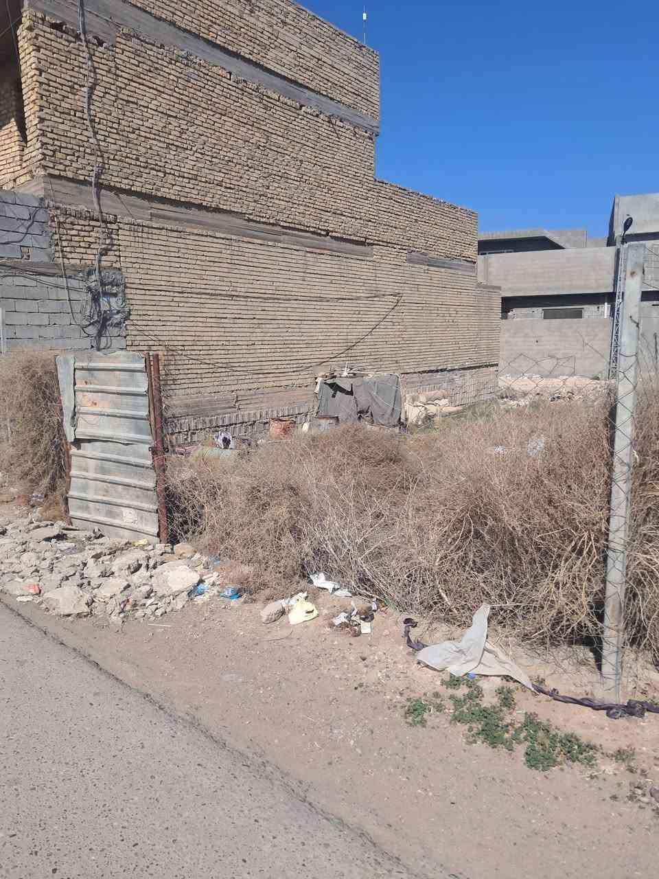 السلام عليكم للبيع قطعة أرض سند زراعي تحويل بسم المشتري مباشر حي الفارس  على النهر مباشر ٣٠٠متر  ملاحظه 
1. لدينا عروض كثيره وبمختلف المساحات
 للاستفسار عن السعر والتفاصيل الاخرى مرسله الصفحه او اتصال على الرقم ***********
