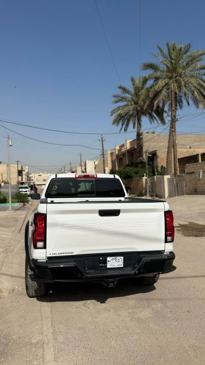شوفر ليت كولرادو TRAIL BOSS 2025 ماشيه 10mi فول مواصفات مرقمه او جاهزه كتاب شهداء بسمي حادثها جداً بسيط بدون أي تبديل كولشي موضح بلصور سعر 230$ بيها مجال عنوان سياره 
 بغداد/الأمين ثانيه /معلمين
***********
