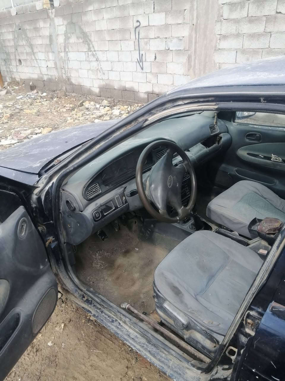 السلام عليكم للبيع كيه سيفيا موديل ٩٥ رقم بغداد مشروع وطني سنويه ل٢٧ مكينه بيهه دخان قليل وكير جديد حداديه تعبانه كهربايات شغاله السعر ٢٥ وبيهه مجال العنوان واسط الصويره مامتواجد على الفيس الاستفسار على الرقم ***********
