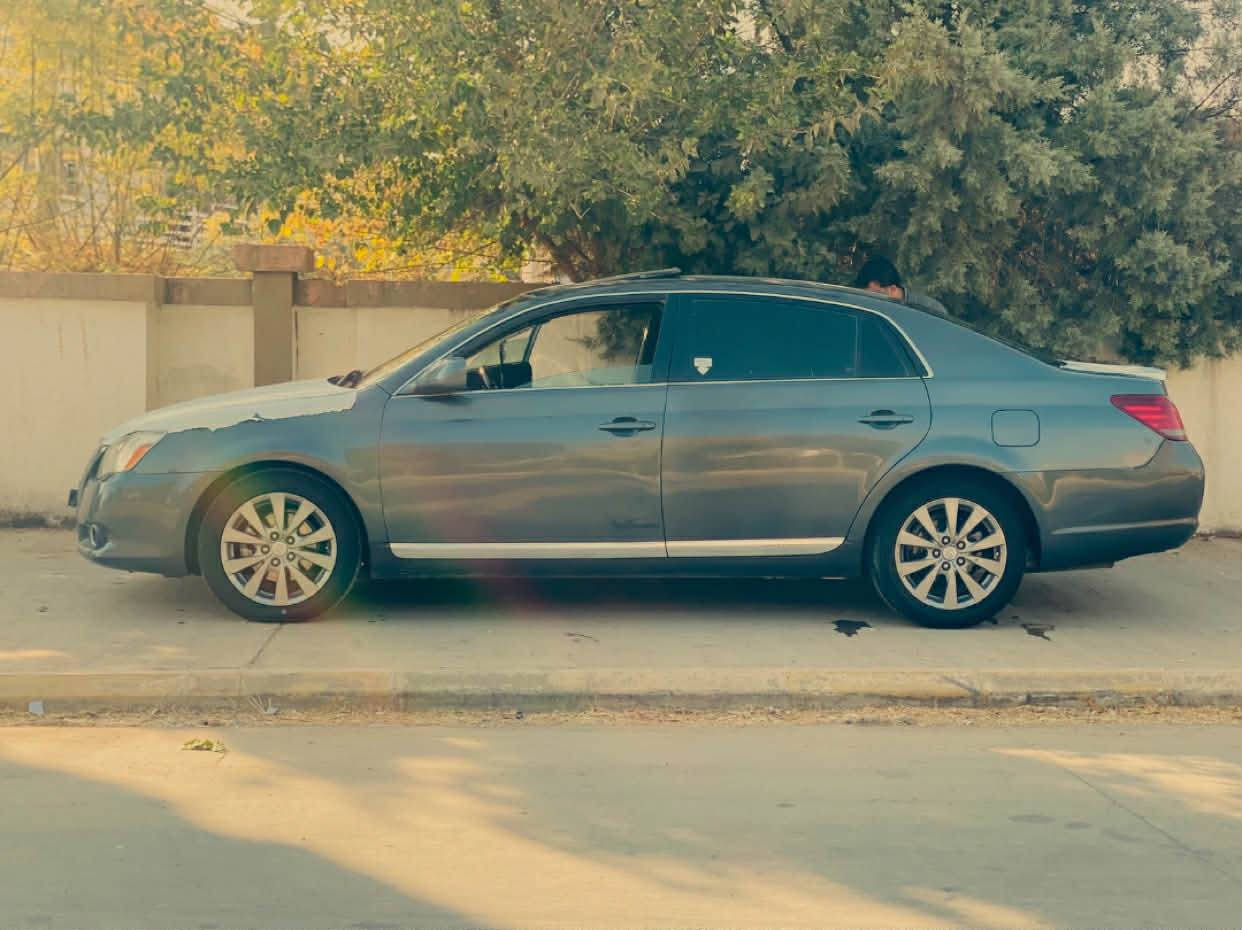 ئەڤەلۆن ٢٠٠٦ 
کامل بۆیاخ 
وەرنەگەڕاوە 
قرچی بەسیتی ھەیە 
گێڕ و مەکینە مەزبوت 
فول فول مواسەفات بەس بەسمەنیە 
سعری ٥٥ گەڵا کەمێک معامەلە 
گۆڕینەوەش ئەکەین 
*********** السليمانية, العراق
