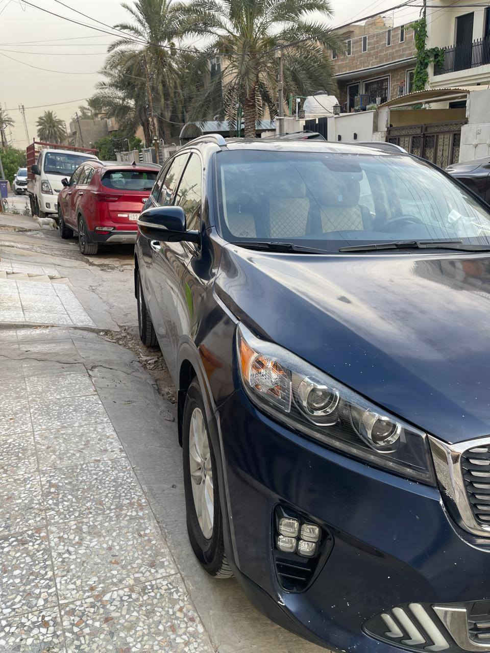 السلام عليكم للبيع سياره سورنتو وارد امريكي سبعه راكبمديل ١٩ السعر ١٧٥ وبيهه مجال الشراي العنوان بغداد حي اور الاستفسار ع رقم وتساب *********** او تصال
