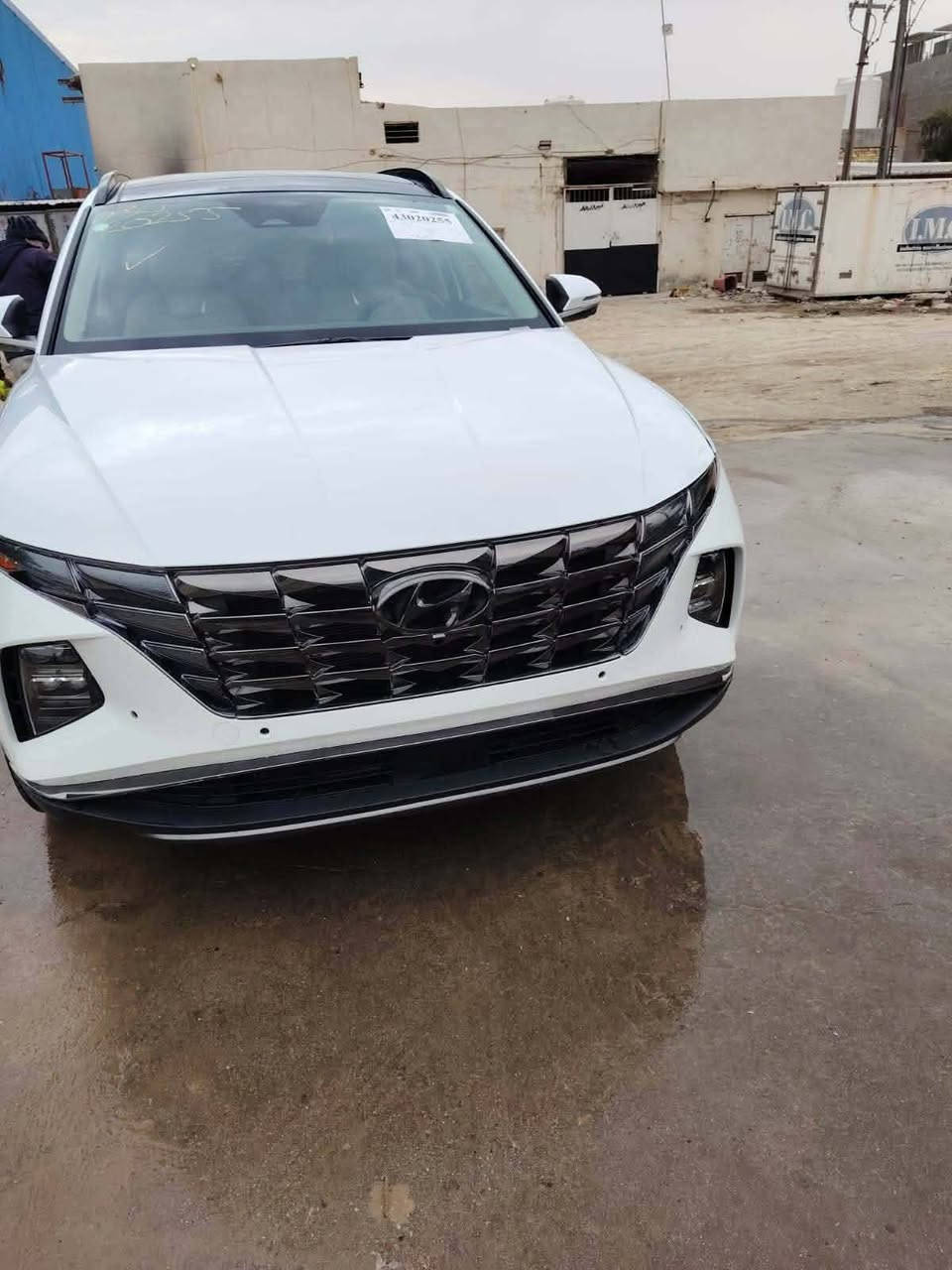 توسان 24 لمتد هايبرد
فول مواصفات واحد على واحد 
بانورما تقديم ترجيع بالبصمه 
كير دكم  داخل ابيض 
دخول جديد 
صور الحادث داخل المنشور 
كشر مكفول من الصبغ 
شاصي ايسر بي تعديل بسيط 
مكاني حله.  رقم *********** سعر 235 وبيه مجال
