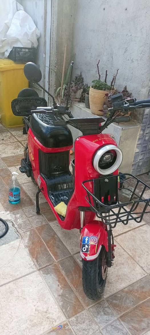 دراجة شحنR9  مستخدم كلش قليل
بصمة 

تشغيل عن بعد

نظام حماية ضد السرقة

وهاي مواصفات بيه

مكاني كركوك الواسطي
 السعر475

***********
