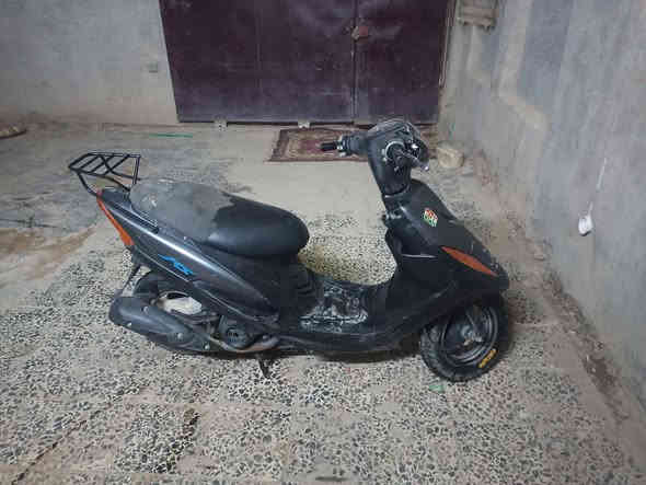 سلام عليكم شباب دراجة ماكس عدلة دراجة مكينة خرسة دراجة خير من الله سلف هندر دراجة بلادية سعر 550وبيهة مجال *********** مكان بغداد حي نصر
