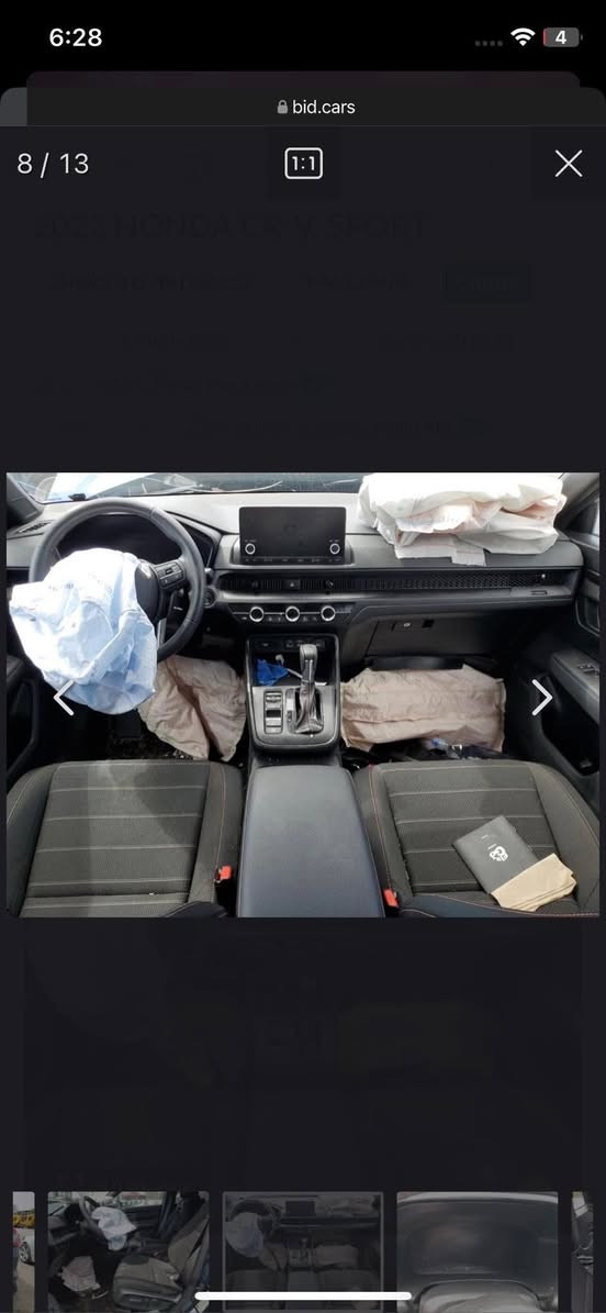 هوندا crv هايبرد  sport
ممشاها 60.000km 
فتحة رادارات شغالة بلادي 
كراسي ملبس جلد احمر تدفئة  مقاعد
قطعتين صبغ مابيه اي نقص 
العنوان بغداد اليرموك رقم بغداد السعر 20.000$
***********
