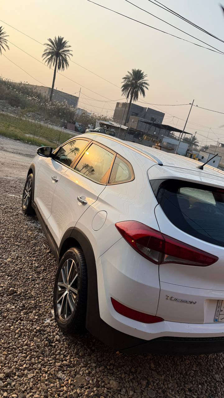 السلام عليكم توسان موديل 17كفاله عامه خليجي 
ماشيه 74
رقم بغداد بأسمي
سياره كفاله من كلشي
مكان حله. حي الجزائر 
تفاصيل اكثر اتصال برقم ***********
