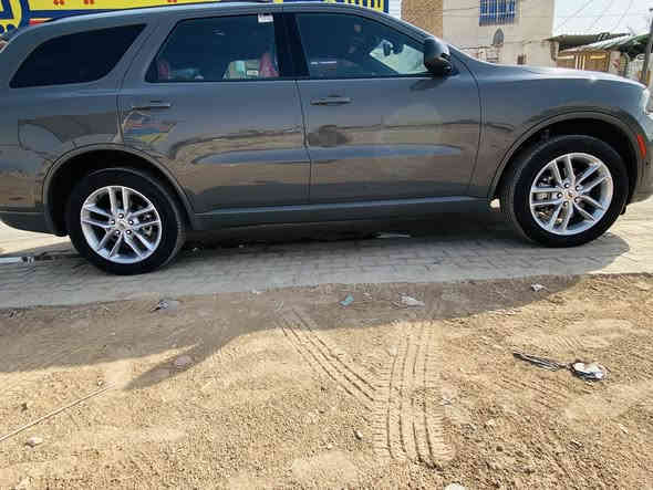 دودج دورانكو GT  لون إسمنتي مميز
#الموديل : 2023
#الضرر : بابين نفس الون بدون صبغ اصليات ونص الجاملغ الخلفي 
#الرقم : اربيل (الرقم الحديث) تحويل او وكالة حسب الرغبة

#المواصفات :
▪️السيارة: دوج دورنكو جي تي
▪️المحرك: 3.6L . V6  (ستة سلندر)
▪️العداد: 20 الف حقيقي دخول جديد ماماشيه بالعراق 
لايتات زينون مع حاجب LED مع كشافات دعامية زينون
بصمات عدد 2 للأبواب مع بصمة جنطة وبصمة تشغيل وتشغيل عن بعد
حساس خلفي
كامرة خلفية دوارة اصل مع الستيرن
شاشة الدشبول حجم كبير
غرفة السيارة جلد احمر 
تحكم فول كهرباء لكرسي السائق 
تدفئة لكشنات المقدمة
تدفئة ستيرن
سستم صوت
تشغيل عن بعد
جنطة كهرباء
تحكم ستيرن جهتين بلوتوث وحاكية وكروس سرعة وتحكم صوت 
نظام ABS مانع انزلاق

السعر المطلوب: 310 ورقة مع المجال

 
الاتصال على :
***********
