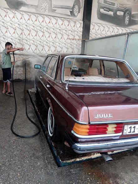 سلام عليكم ورحمة الله وبركاته مارسدس كير محرك محور بطه  مكفول لا تنقيص لا تبخير سياره خير من الله حداديه تخبل تخم تاير ويه لسبير جديد ستداد جدد مكاني بغداد سعر 40بيهه مجال اي ستفسار نتصل عل هاتف او راسل واتساب ***********
