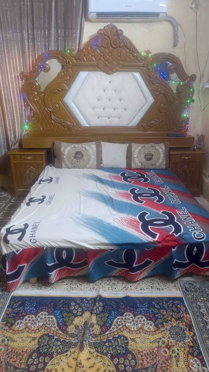 غرفة للبيع مكان في الزبير سوق سوادي قرب جامع الحاج طوينه سعر 500 وبيها مجال رقم هاتف 📞*********** يوجد وات ساب
