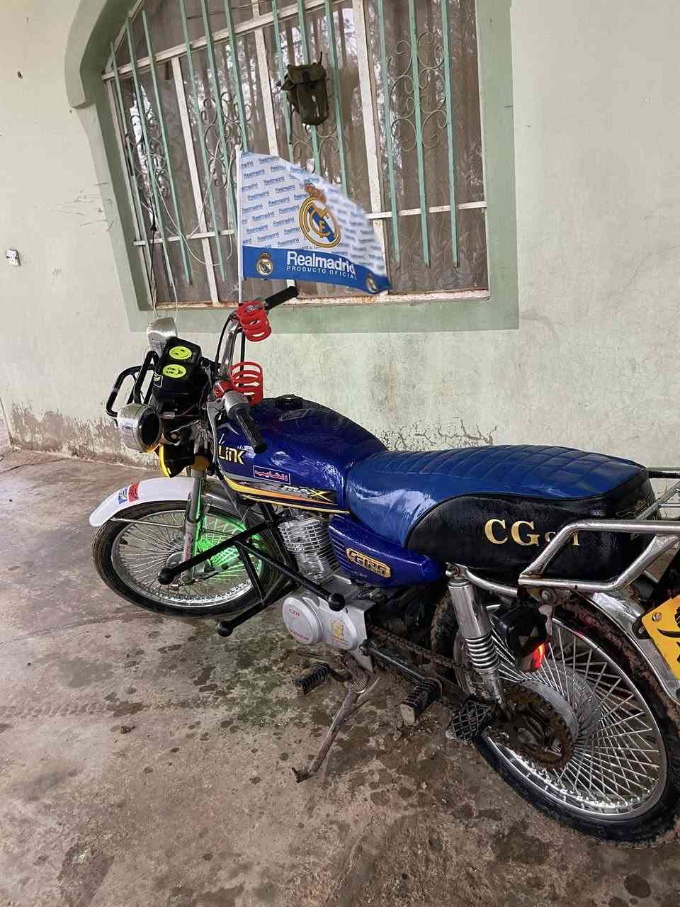 سلام عليكم تايكر للبيع نظافة 100% العنوان غربي الموصل رقم الهاتف *********** السعر  (425$)بي مجال ￼
