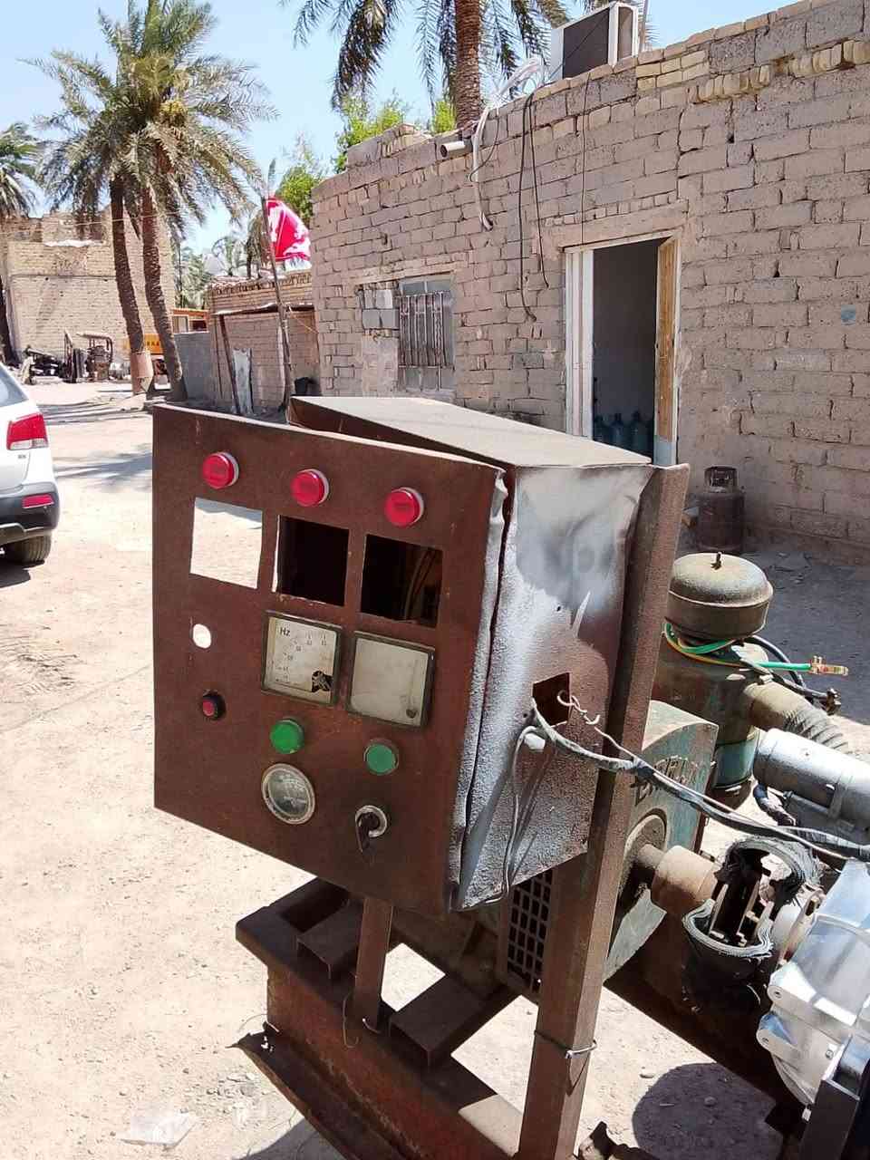 السلام عليكم مولد كيه للبيع 30 كيفي سعر ١١ورقه وبيه مجال تواصل وستفسار رقم ***********
