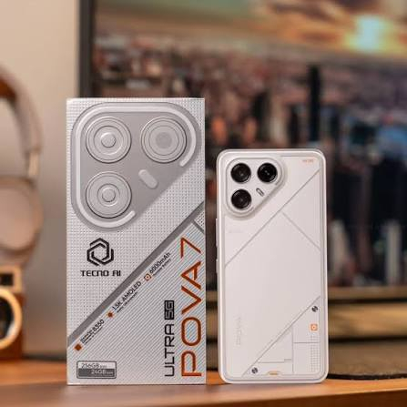 تكنو بوفا 7 الترا لون أبيض كامل ملحقات باكيت وشاحنة وكفر الهاتف وبطارية خارجية يشغل 120 فريم
*********** 
للبيع او مراوس ب جهاز كوكل بكسل فولد
