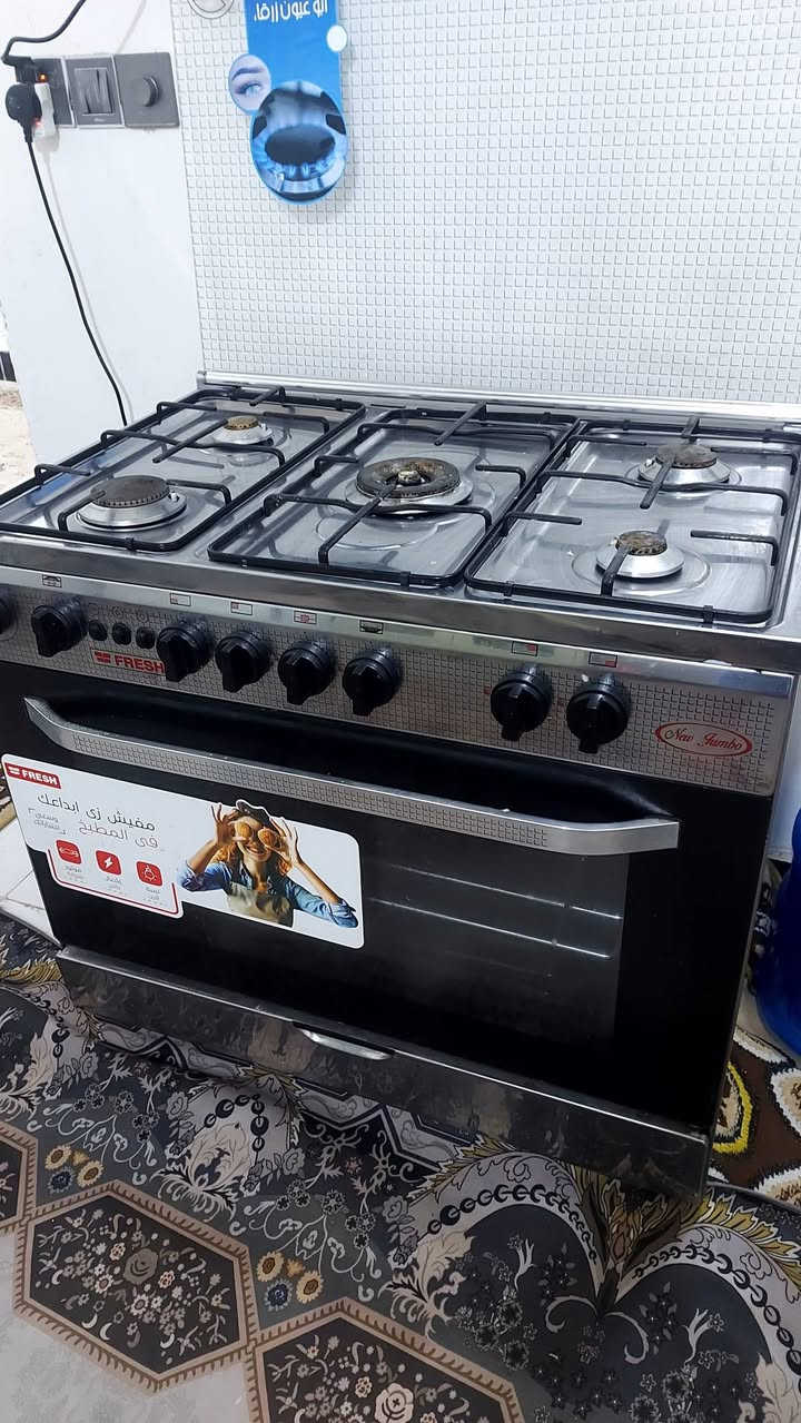 سلام عليكم طباخ للبيع جديد كل عطل مابي طباخ نوعيته مصري فريش  للتواصل ابو احمد ***********
