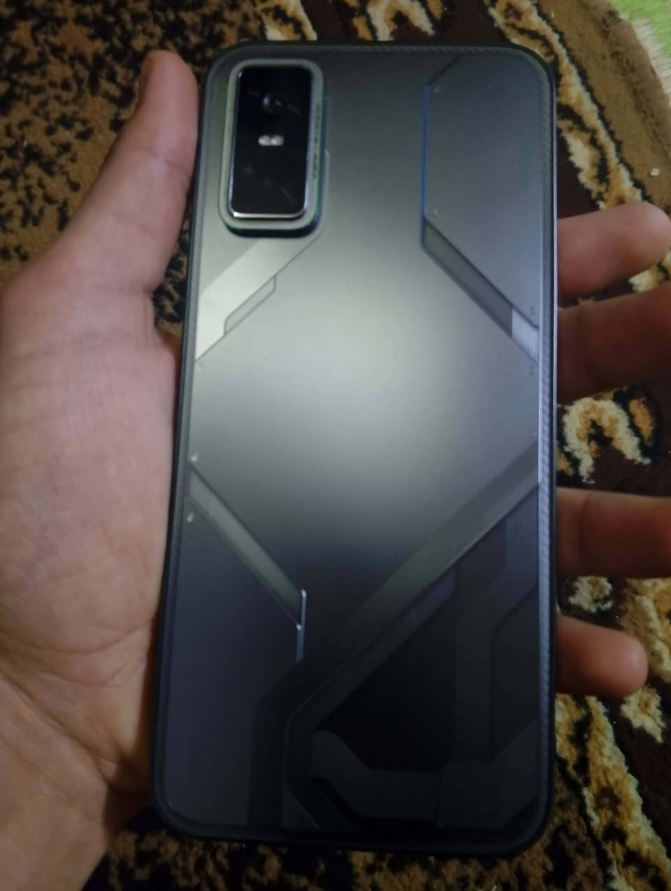 للاستفسار موجود واتساب ***********

انفنكس GT 30 pro

جهاز مخصص للالعاب وبي شفتات مثل ما موضح بالصور

المواصفات:

المعالج ثماني النواة 8350 Dimensity تكنولوجيا 4 نانو

التخزين الرام: 256 جيجا مع 12 جيجا رام قابلة للزيادة الى 16

الكاميرا خلفية مزدوجة 108 م.ب / امامية 13 م.ب.

الشاشة : 6.78 بوصة

نظام التشغيل اندرويد 15

البطارية: 5500 مللي أمبير

 استعمال قليل
موبايل
و تبريد
وكفر مال تبريد
و ساعة انفنكس xwatch 3. 
سعر ٥٠٠ وبيهن مجال واذا فقط موبايل يختلف سعر
