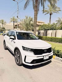 للبيع كيا سورنتو 2021 رقم بغداد فول مواصفات ما عدا البنوراما صندوك كهر...