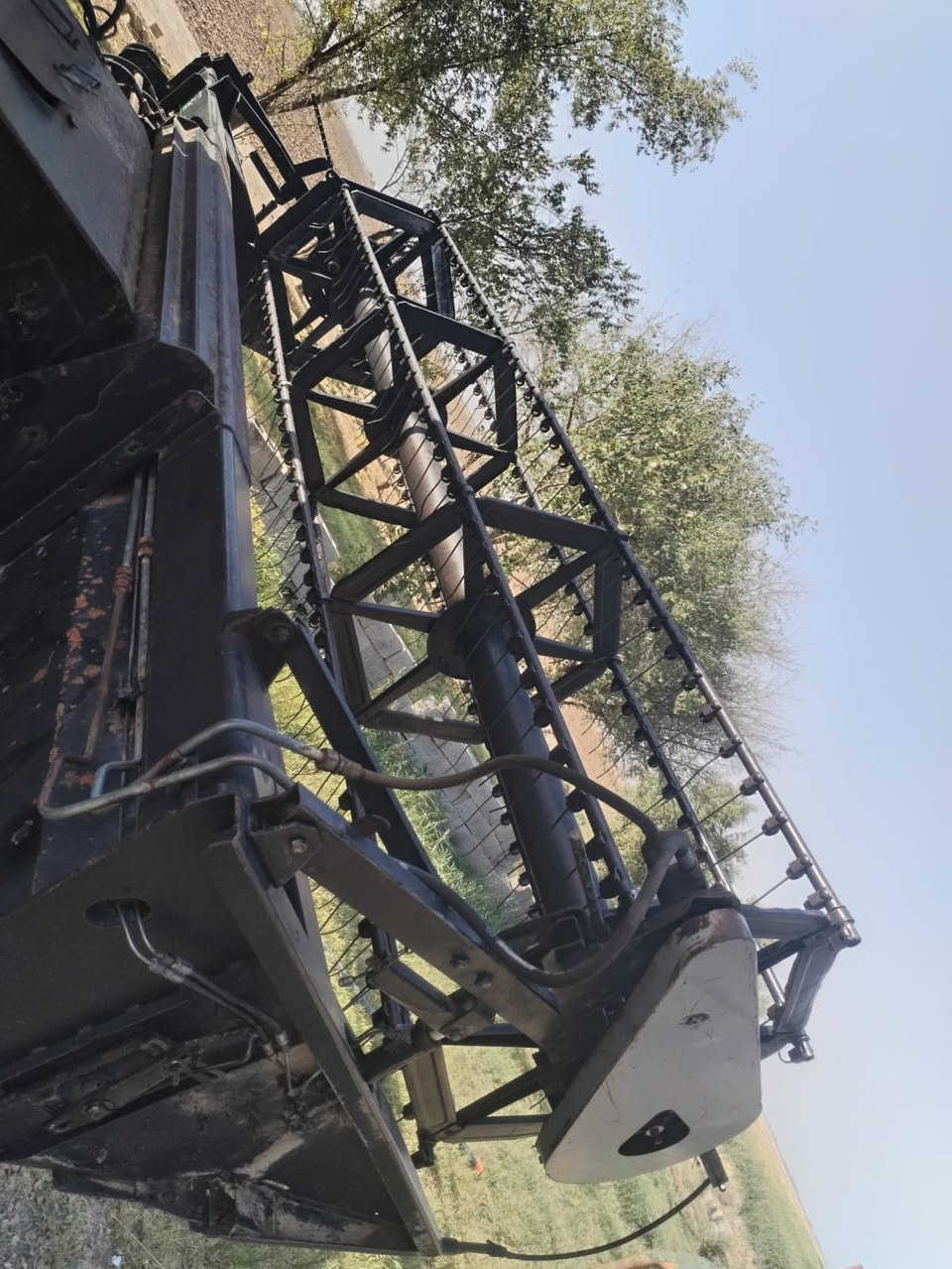 حاصودة للبيع 2003 السعر 16 وبيهة مجال ***********
