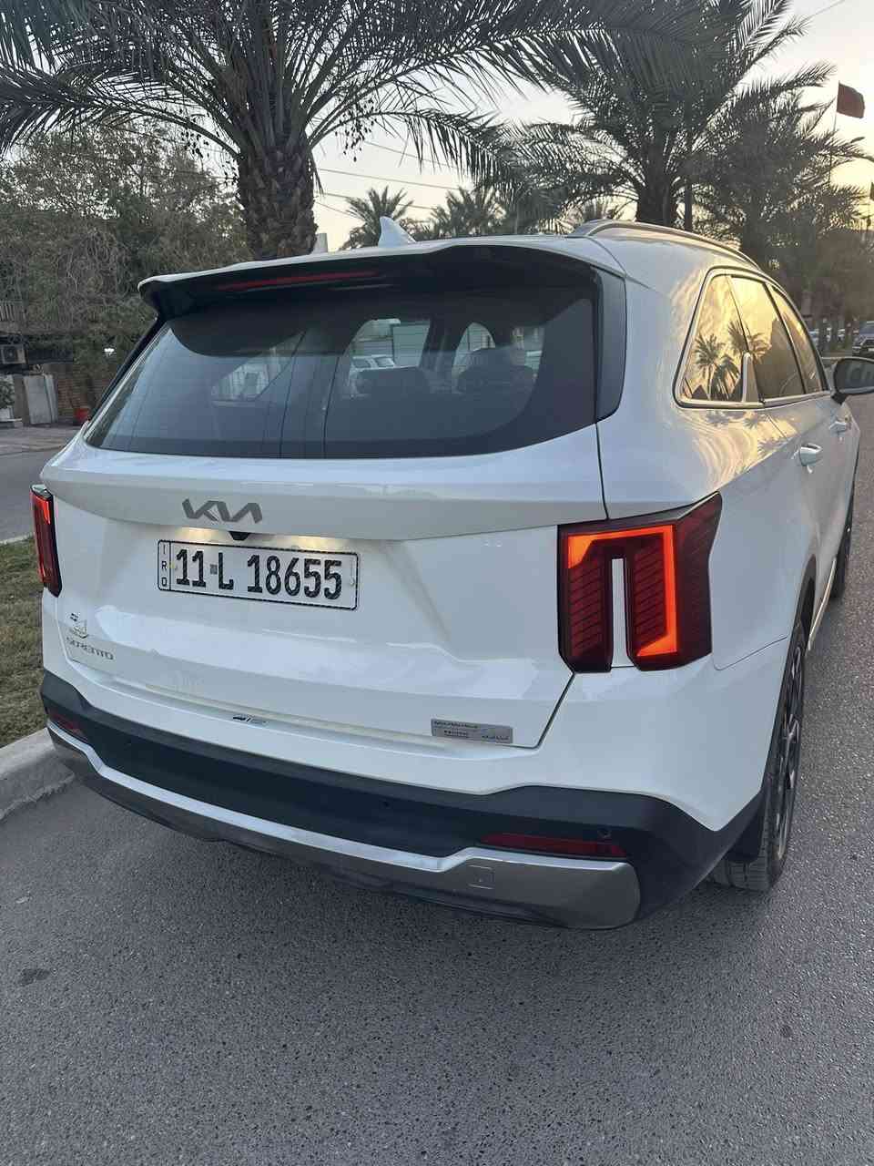 السلام عليكم
كيا سورنتو 2025 #للبيع خليجي مكفولة كفالة عامة 
 ضمان شركة المجموعة الدولية
ماشية 29600 km لون ابيض
 رقم بغداد
باسمي تحويل مباشر
المواصفات : 
بانوراما 
كير ماوس
هندبريك دكمة
بردات
شاحن وايرلس
جام كهربائي اوتو
7 راكب
داتا شو
مراية السائق اوتو دم
السيارة مغلفة بالكامل ppf عند شركة GMC
حساسات امامية و خلفية
كاميرا خلفية
محرك 6 سلندر 
كراسي جلد تو كلر
ويل  20
كراسي كهرباء
إنارة محيطية
صندوق كهرباء
نظام كار بلي 
تبريد خلفي 
مري شفط
وبعد بيها مواصفات 
السعر 34,250 دولار وبيها مجال 

للاستفسار والتواصل
 *********** متوفر واتساب
