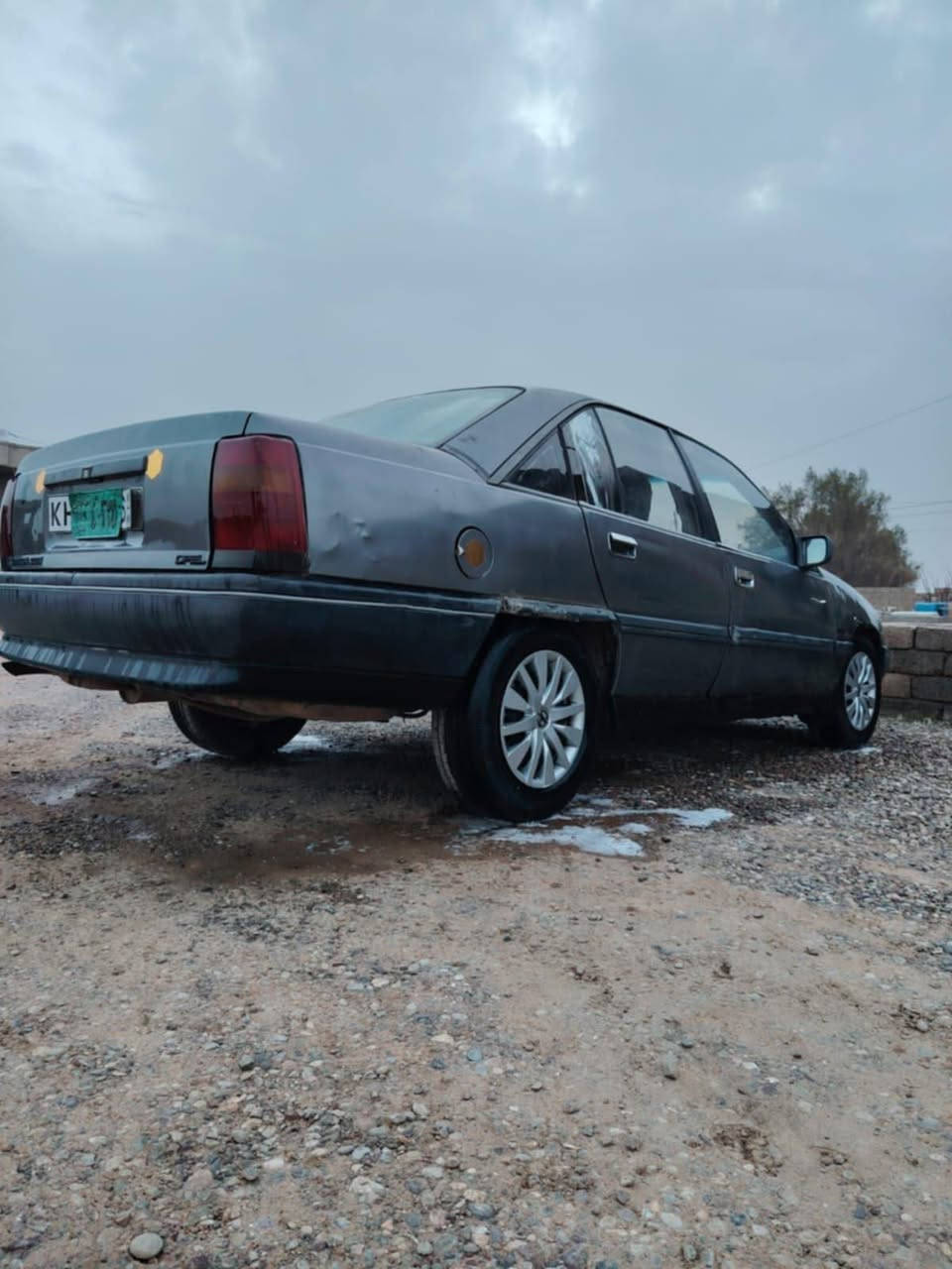 رمضان كريم سلام عليكم اوبل اوميكه موديل 88سياره جاهزه طخم تاير جديد وصدر جديد سياره حيلل حلوه مال جناي رقمه فحص نينوى ***********
