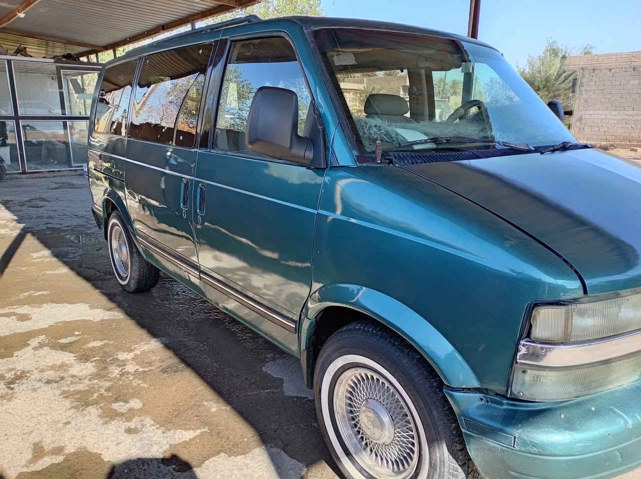 🚗 للبيع: شوفروليه فان (Chevrolet Van) 🚗
موديل 1995 ،،،،

المواصفات والجاهزية:

• المحرك والگير: كفالة عامة (بشرط الفحص).
• الإطارات: طقم إطارات (تخم تاير) جديد.
• البطارية: جديدة.
• الصبغ: مصبوغة عام لأغراض الجمالية فقط (تجديد مظهر).
• الرقم: القادسية / لوحات حمل.

تفاصيل البيع:
• السعر المطلوب: 38 ورقة ($3,800) وقابل للتفاوض البسيط.

• الموقع: محافظة بابل.

للتواصل والاستفسار:
📞 الاتصال على الرقم: ***********

تحياتي لكم جميعاً ،،،
‏  خادمكم ⚡️ مـسؤول جـروب فـان اسـترو الـعراق
