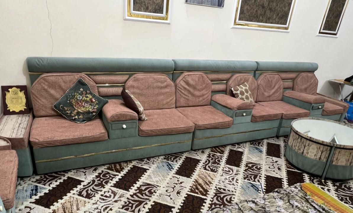 ديوان 13 مقعد 
11 متر 
السعر 200


**إذا كنت صاحب هذا الإعلان وتريد حذفه لأي سبب، رجاءا أرسل رسالة إلى الدعم الفني**