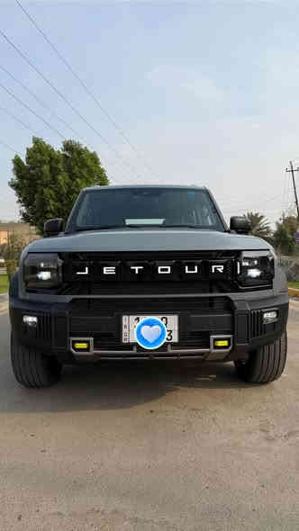 جيتور T2 مديل 2025 
ماشيه 16 الف جديده على ايدي مكفول كفاله عامه من كلشي 
المواصفات  
🔹بانوراما 
🔹حساسات امامي خلفي
🔹5 كامرات  
🔹كشنات جلد 
🔹تبريد قطعتين 
🔹شاشة عرض حجم كبيرة 
🔹ثلاجة 
🔹تشغيل عن بعد وبصمة عدد 2 
🔹انعكاس الشاشة 
🔹منفذ 2 USB
🔹مصابيح LED كافة السيارة
🔹ناقل حركة 7 سرعات
🔹منفذ تايب سي
🔹اوامر وتحكمات صوتية
🔹مثبت سرعة 
🔹محرك 2000 تيربو 6 انضمة قياده
🔹داخل السيارة زيتوني رياضي وكشنات جلد حزام برتقالي رياضي
🔹نظام مراقبة ضغط الاطارات
وبعد بيها هوايه مواصفات 
مكان السياره بغداد السيديه 
 الاستفسار /***********
