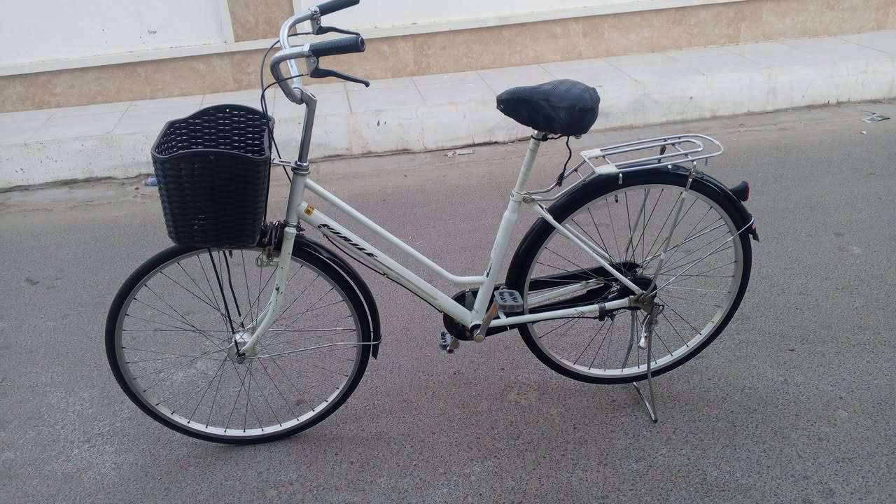 بسم الله الرحمن الرحيم 

السلام عليكم ورحمه الله وبركاته 

بايسكل ياباني للبيع ❗🚲 
 

حجم 27 ❗ 

البايسكل نضيف جداً كما موضح في الصورة 📍 

البايسكل كل شي ما عايزة فقط اصعد واتوكل علا الله 

البايسكل طاقه 🚲
 
نضيف حيل وسياقته حلوه وخفيفيه 

المكان الانبار الرمادي 
  السعر 90 وبي مجال أن شاء الله 

للتواصل او الاستفسار مراسلة الرقم واتساب ***********
