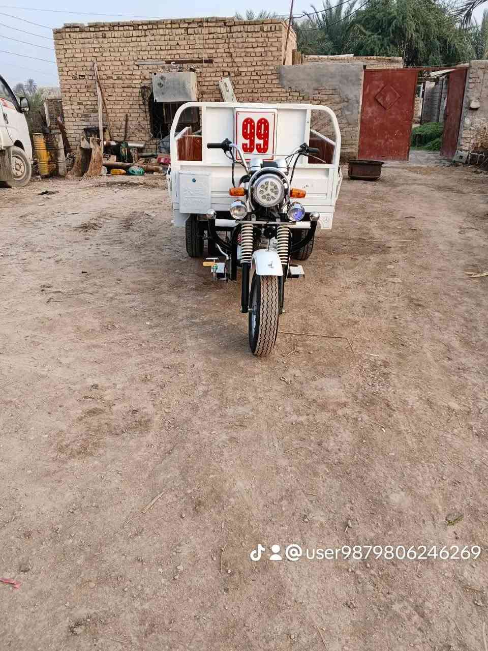 للبيع ستوته دايون تعميره 25 بنيته شاصي موديل 12اوراق اصول بدي 14 اكسن كبس المكان  ناصريه خالف المستشفى التركي رقم ***********
