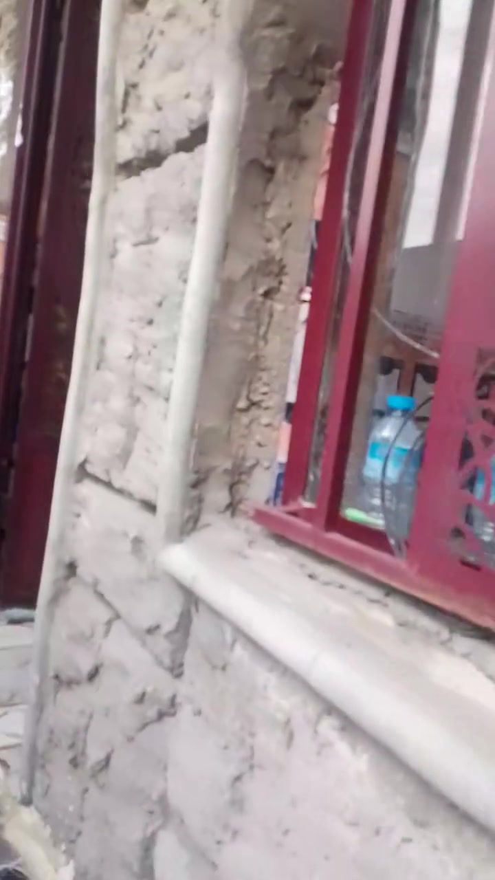 مشتمل طابق ثاني 150 متر حي  البعث غرفتين نوم وهول واستقبال ومطبخ ومجمع صحيات ايجارة 250 الف للاستفسار ***********
