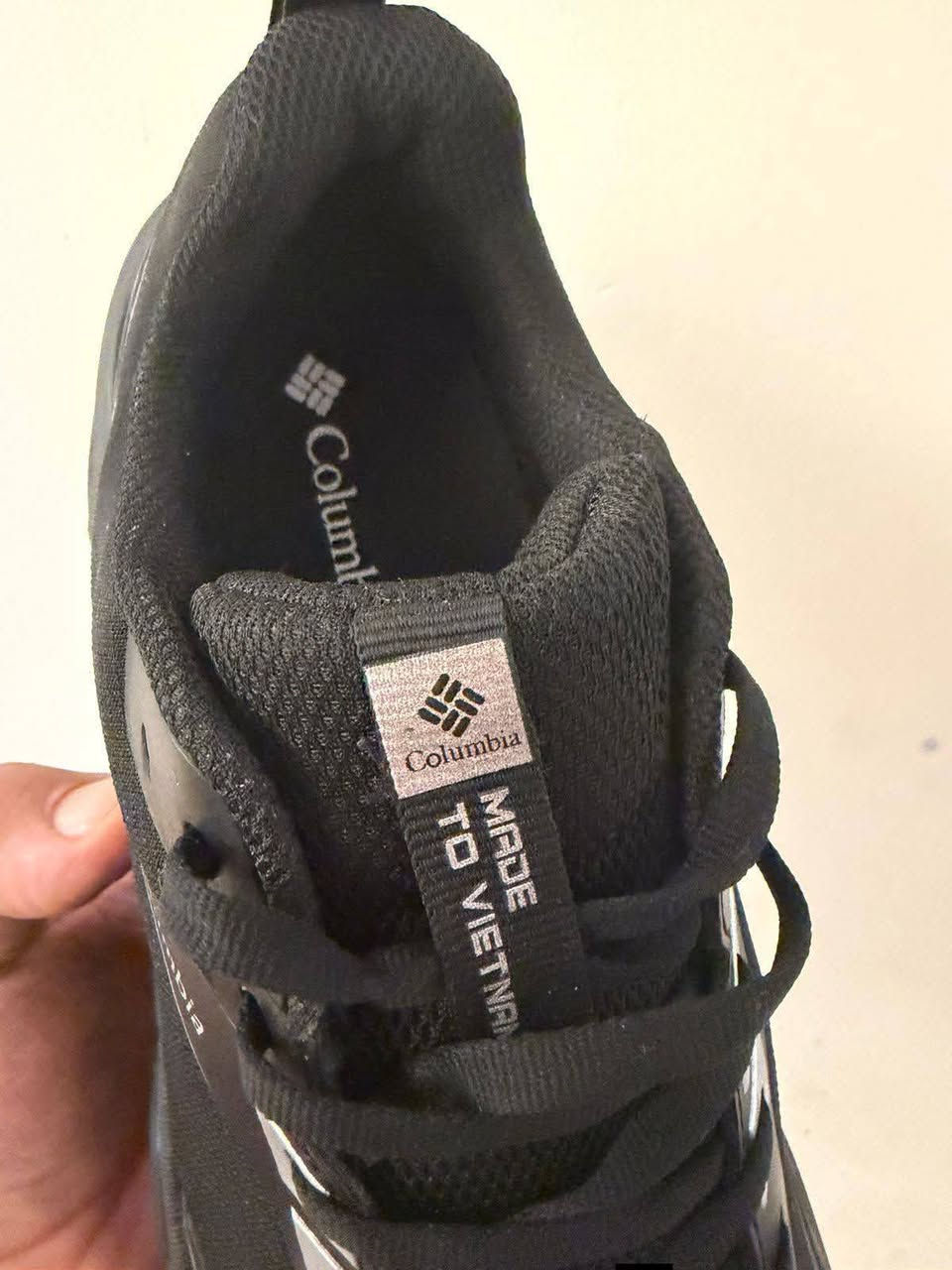 كولومبيا سوفت

43
27سم
قطعه خفيفة الوزن نظافة 95% شرط 

توصيل فقط


**إذا كنت صاحب هذا الإعلان وتريد حذفه لأي سبب، رجاءا أرسل رسالة إلى الدعم الفني**