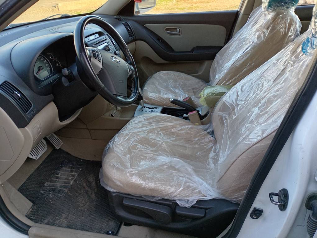 ئاڤانتی2007بڕاوە مەکینە بچوکی دکشن بەرز گێڕومەکینە بەشەرت بێ دەعم و لێدراو و خایس دەعامی بۆدەعامی بەشەرت 124هەزار ڕۆشتوە کوشن هیتەر تەبریت لەمس ساردوگەرم مەزبوت ئاوێنە شەفت و کارەبایی لایت ڕەش سوکان ڤۆلیوم 

نرخ  56گەڵاو محامەلە

***********
*********** رانية, السليمانية
