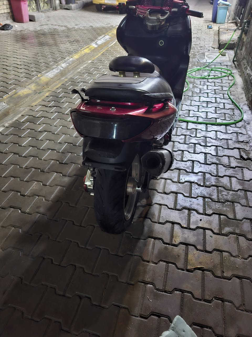 *********** مكينه مفتوحه وبيها خربطه السعر مليونين و٢٠٠
