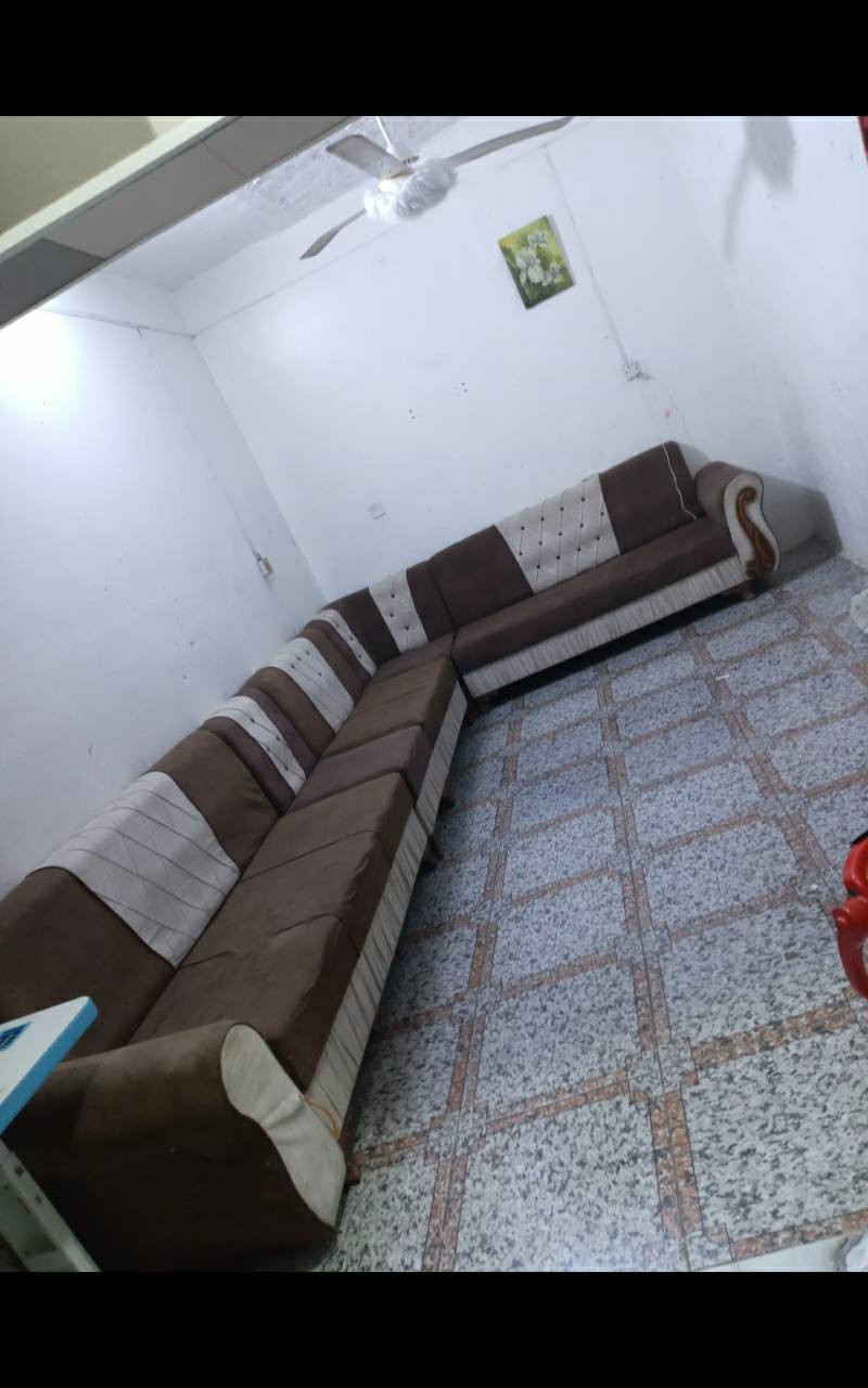 ديوان للبيع سعر 270 خلل مالته بس هاي البل صوره تجوه مخلوعه خلع بسيط  وثانيه مابيهه شي  مكان نجف حي ميسان لاتصال ع رقم *********** يوجد بي وتساب
