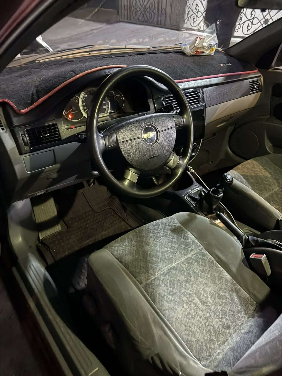 سلام عليكم للبيع اوبترا موديل 2004كير عادي سياره بلاديه تبريد ثلج رقم بغداد تحويل مباشر باسمي السعر 53وبيه مجال بسيط للاستفسار ***********بغداد حي القاهره
