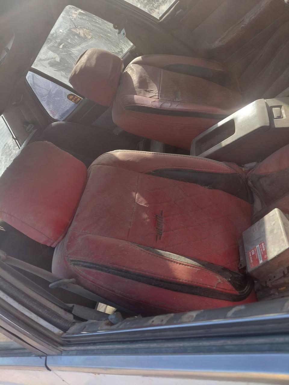 السلام عليكم بونتيشا رقم بابل   بيه عقل ضارب ابيع بس تحويل كير ومكينه بلادي   السعر (١٦) مكاني بابل المحاويل رقمي ***********
