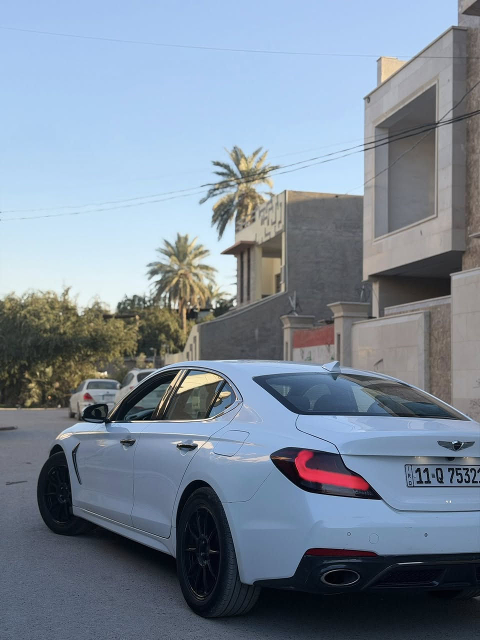 السلام عليكم
جينسيس  2019 G70
محرك 3.300t.t 
ماشيه : 67mi
المواصفات
-شاشة دجتل بل كامل
كامرات 360محيطيه عدد 5 
اوتو هولد
حساسات اماميه وجانبيه وخلفيه 
سايد بريك كهرباء
برده شباك اماميه 
فجوج بريمبو امامي خلفي
-. 5وضعيات قياده (سبورت / كومفورت/ ايكو/سمارت/كوستم)
-داتا شو 
-رادر امامي 
-رادار جانبي
-رادار خلفي
-مانع تصادم 
-تدفئه مقاعد اماميه +تبريد 
-تدفئه مقاعد خلفية
-تدفئه ستيرن 
-مري شفط
-كشنات جلد اسود كهرباء 
-سستم سماعات ليكسكيون
-صندوق كهربائي شفط
-برده أماميه وبوابات للراديتر

الأضافــات….

عليها زرع اضائه داخليه 61 لون
وياله قياس 18 ياباني  اصلي سعره500$

رقم بغداد الجديد تحويل ثاني يوم 
((السياره بيها نقوصات بسيطه خابرني وافهمك عل تفاصيل))
صور حادثها تطلع بفلوس بس ماعرف وين يطلعونها 
عنوان السياره : بغداد شارع فلسطين 
🔥((السعر 173 وبيها مجال ))🔥
***********
