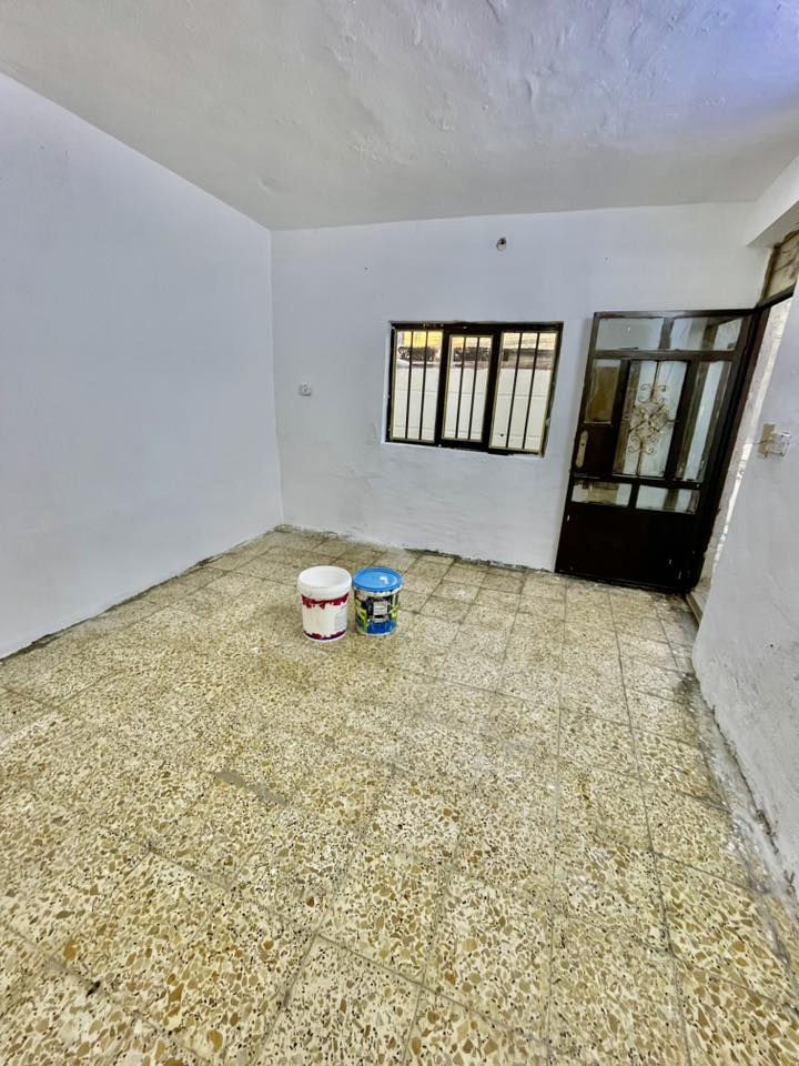 إعلان 📌
مشتمل للإيجار مساحته 65 يحتوي على مدخلين استقبال مطبخ غرفه نوم وحمام 

الموقع / ابو دشير / نهاية شارع الزيتون من جهة الشهداء قرب أسواق السلام 

#بدون_ دلالية

للاستفسار اتصال ***********
