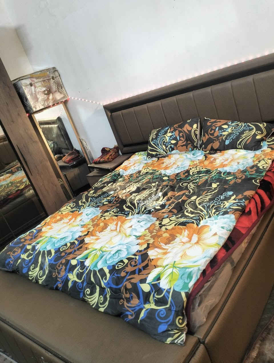 البيع سعر 500مكان بغداد الزعفرنيه***********
