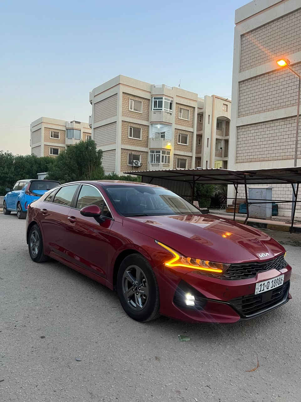 1.6L
🚘 المواصفات:

* محرك 1600 سي سي تيربو اقتصادي وقوي

* ناقل حركة أوتوماتيك

* تشغيل بصمة ودخول ذكي (Smart Key)

* شاشة معلومات وترفيه كبيرة

* كاميرا خلفية

* حساسات أمامية وخلفية

* رادارات أمامية وخلفية

* نظام القيادة شبه الذاتية (Lane Following Assist)

* مثبت سرعة ذكي (Smart Cruise Control)

* نظام المحافظة على المسار

* نظام التحذير من الاصطدام الأمامي

* بريك تلقائي أمامي وخلفي

* نظام مراقبة النقطة العمياء

* تنبيه حركة المرور الخلفية

* إنارة LED أمامية وخلفية

* جنوط ألمنيوم رياضية

* نظام ABS وESP للثبات الإلكتروني

* وسائد هوائية متعددة

* مكيف ممتاز

* سيارة نظيفة جدًا وخالية من الأعطال

💰 السعر المطلوب: 16,500 دولار قابل للتفاوض بالمعقول


**إذا كنت صاحب هذا الإعلان وتريد حذفه لأي سبب، رجاءا أرسل رسالة إلى الدعم الفني**