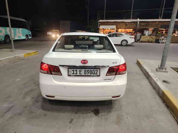 السلام عليكم للبيع موديل ١٣
رقم بغداد دولي بأسمي
سيارة لا ضربة ولا صبغ ولا معجون
كير محرك خير من الله
منظومة تبريد جديد بالكامل
تخم تاير صدر امامي خلفي اصلي  البارحة شادة
غرفتها كلش جديدة
بصمة و منظومة زينون أصلي ب٢٠٠ الف شادهن 
بيها رصعات بسيطة و جراد القمارة وصندوق بسيط
السعر ٦٥ وبيها مجال العنوان بغداد
***********
