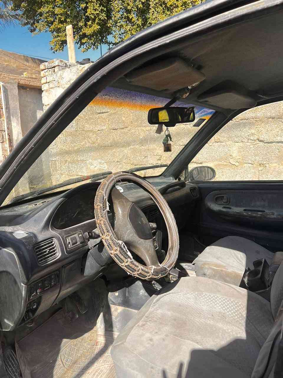 كيه سبورتج موديل 93 رقم بابل انكليزي محورة مكينة ونجي باسمي السيارة مكانها الكوت سعرها 30 وبيها مجال
***********
