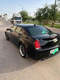 كرايسلر 300 • محرك 3600 • وارد أمريكي