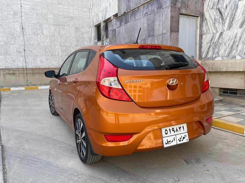 ئةكسينت موديل2017
فوولي بئ سلايت
جوار جام كارةبا
گير توماتيك
شاشة ئايباد
Abs
جوار تايةي نوئ 
تةقة و رةقةي تيدانية 
بشت و بيش كةبس 
٣ بارجةي سبوغة 
ارباگ بةس شاني سيستةمة
٦٢هةزار روشتية
سةيارةكي بئ مةسرةفة 
***********
نرخي ٩٣وةرةقة و مجالةكي برايانة أربيل, العراق
