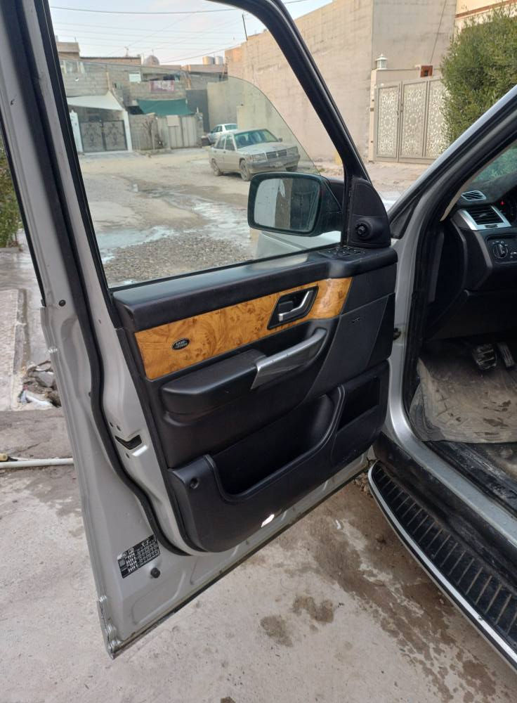 رەنج 2006 کرایتە 2013
لێدان سبوغ  هیچی نیە
بەناوکردن بەشەرت  9وەرەقە،غرامەی لەسەرە دەگەرێتەوە
گئر مەکینە کارەبایەت بەشەرت 8 پستن سوپەر چارج 
فول مواسەفات 
بۆ زانیاری زیاتر نامەبنئرە أربيل, العراق


**إذا كنت صاحب هذا الإعلان وتريد حذفه لأي سبب، رجاءا أرسل رسالة إلى الدعم الفني**