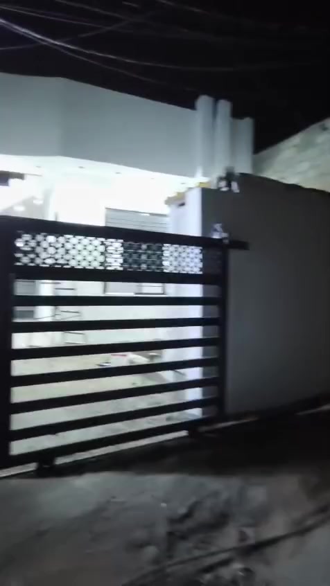 دار للبيع مساحه ١٥٠ متر
طابق واحد بناء حديث 
ب٩٣ مليون 
كامل خدمات 
***********
