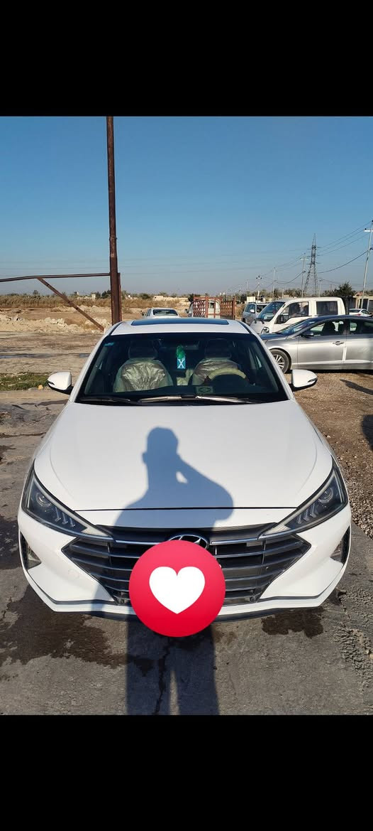 سلام عليكم
الانتره للبيع خليجي 2020
(كفالة عامة 
رقم بغداد
ماشيه 70 دك جرص حقيقي 
2000 دوش 
فول مواصفات (واحد.علئ واحد)
(نكل + كشنات قلاب) 
فتحه سلايت
 +بصمه+
قطعتين تبريد +
تحكمات ستيرن
 +مرئي شفط 
+ شاشه 
+كامره امامي خلفه
 +فول واحد علئ واحد
+انضمة قياده
 +يدات نيكل
+حساسات امامي خلفي
 + سياره فول واحد علئ واحد
السعر (165)  وبيه مجال 
مكان (السياره كربلاء)
***********
