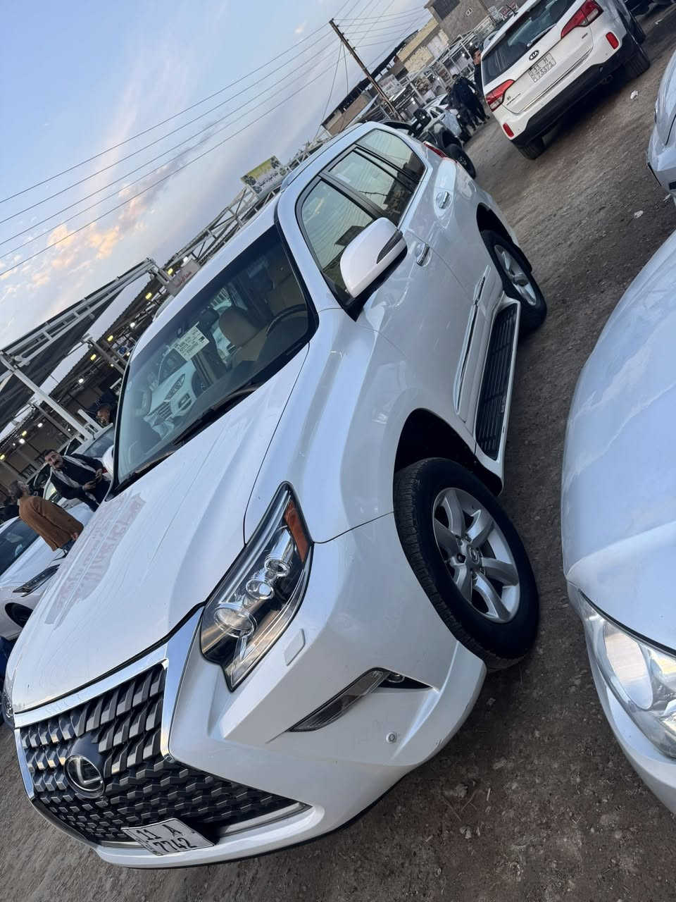 لكزز برادو 2010 كفاله من كلشي رقم بغداد الدولي باسمي محدثه 20 وغراض التحديث موجوده عندي السياره فول مواصفات رقم مميز 4 ارقام مكانها بغداد الدوره ***********بيع او مراوس..مكينه 8 سلندر 4600 جكات فول الفول كير ومكينه عالشركه..السعر 258.
