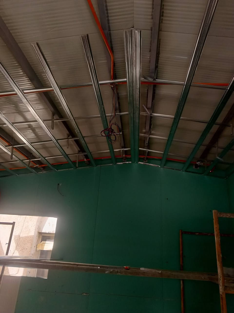 السلام عليكم ديكورات جبسن بورد على المتر وقطعي داخل بغداد باسعار مناسبه تواصل مازنجر او واتساب ***********
